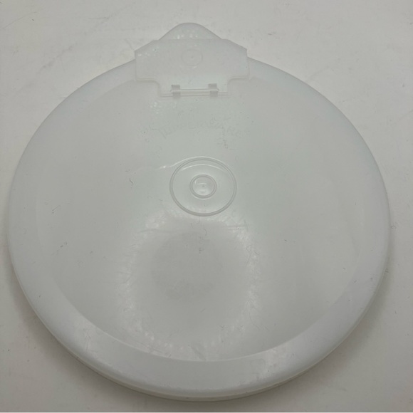 Vintage Tupperware Mix N Store Measuring Cup Replacement Pour Spout Lid 1289 - Picture 1 of 4